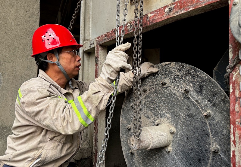 富平公司自主檢修4202提升機(jī)圓滿完成